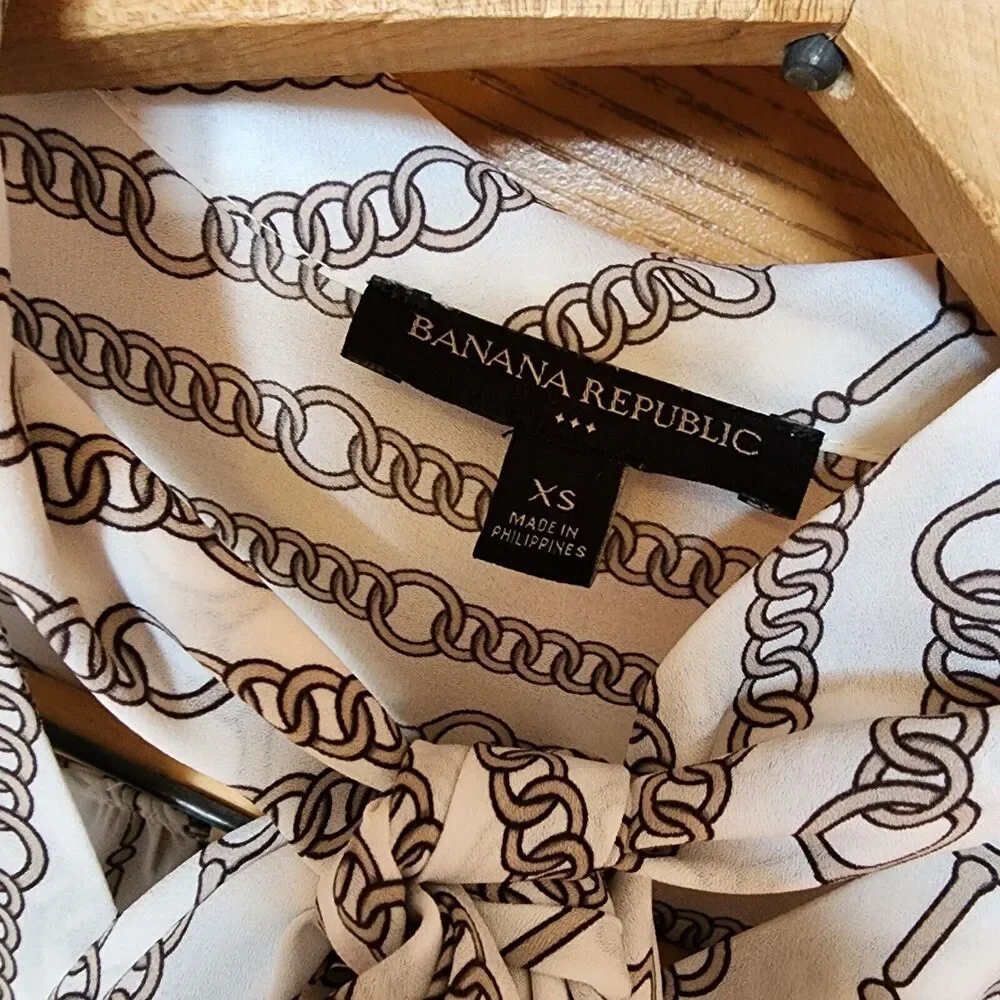 Banana Republic Chain Print Blouse Scarf‎ Tie Women's Size XS Black & White EUC - Picture 4 of 11